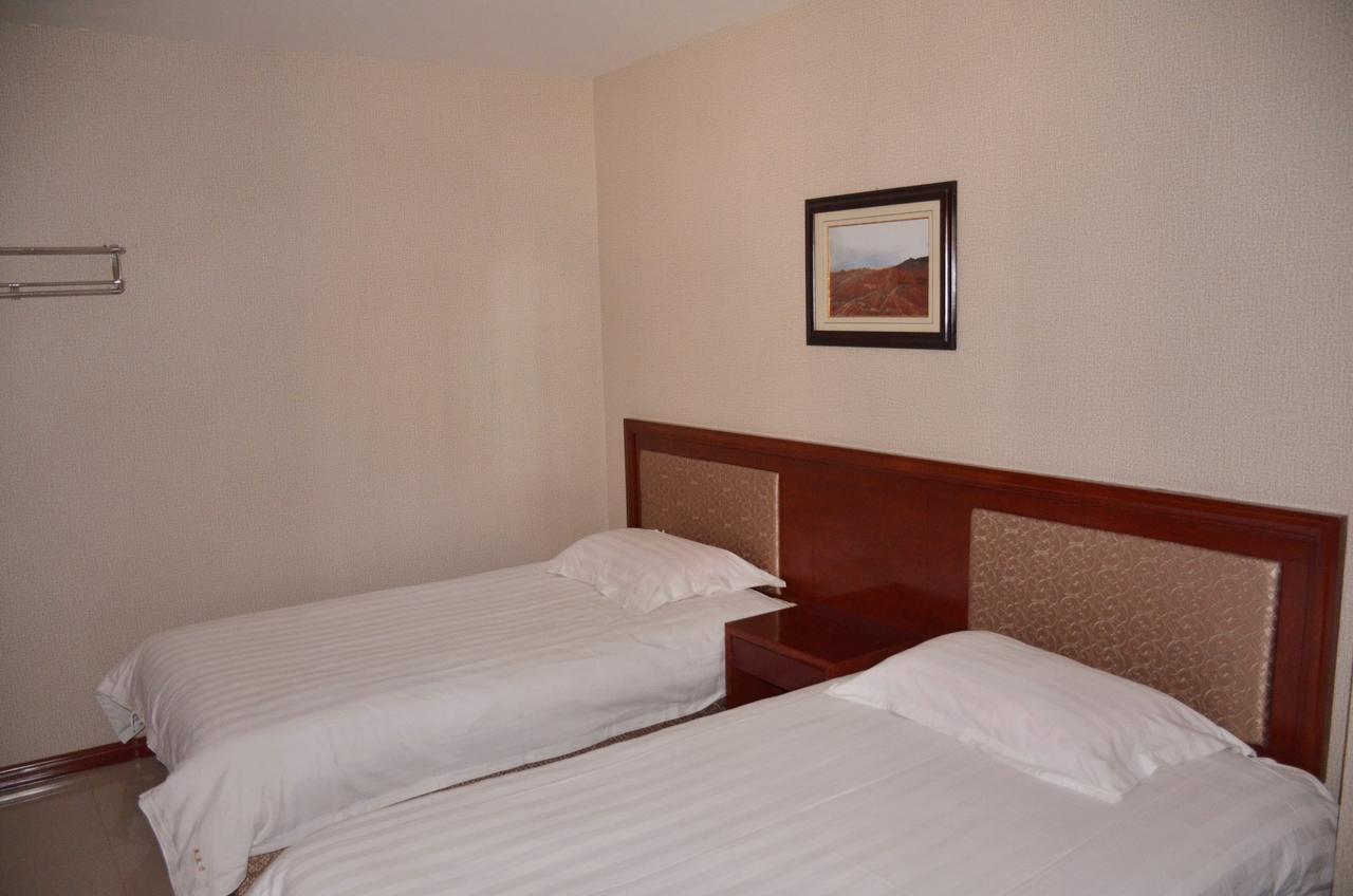 The Silk Road Travelers Hostel Zhangye Extérieur photo