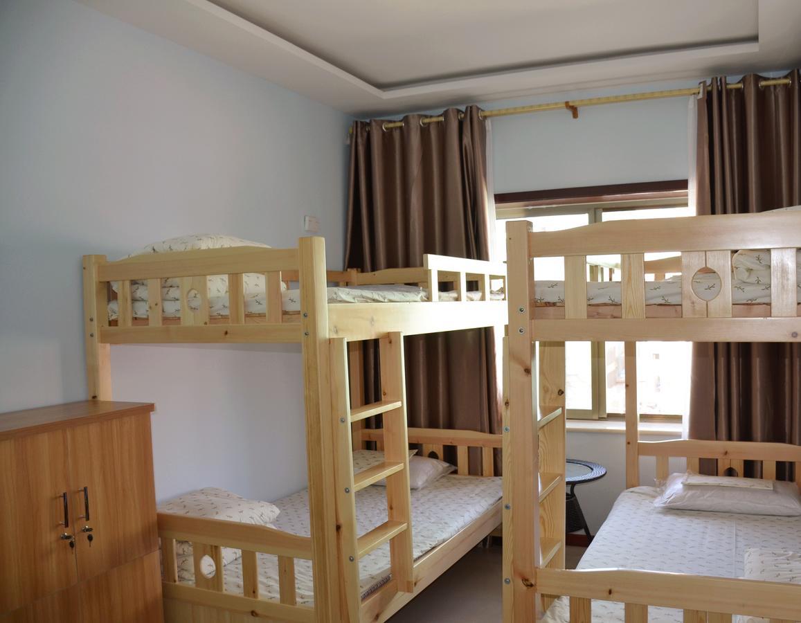 The Silk Road Travelers Hostel Zhangye Extérieur photo